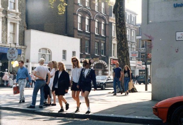 Shoppers walking along a Chelsea street
